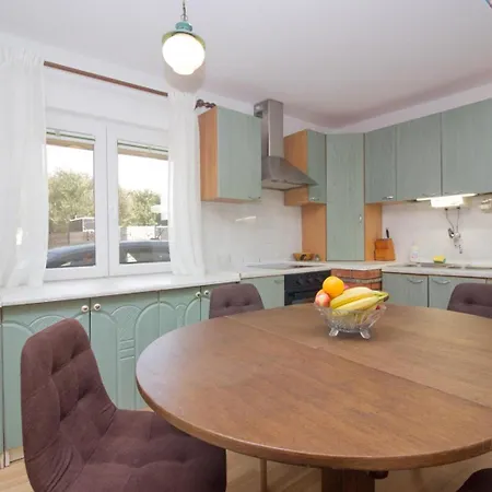 Mediteran - With Jacuzzi
